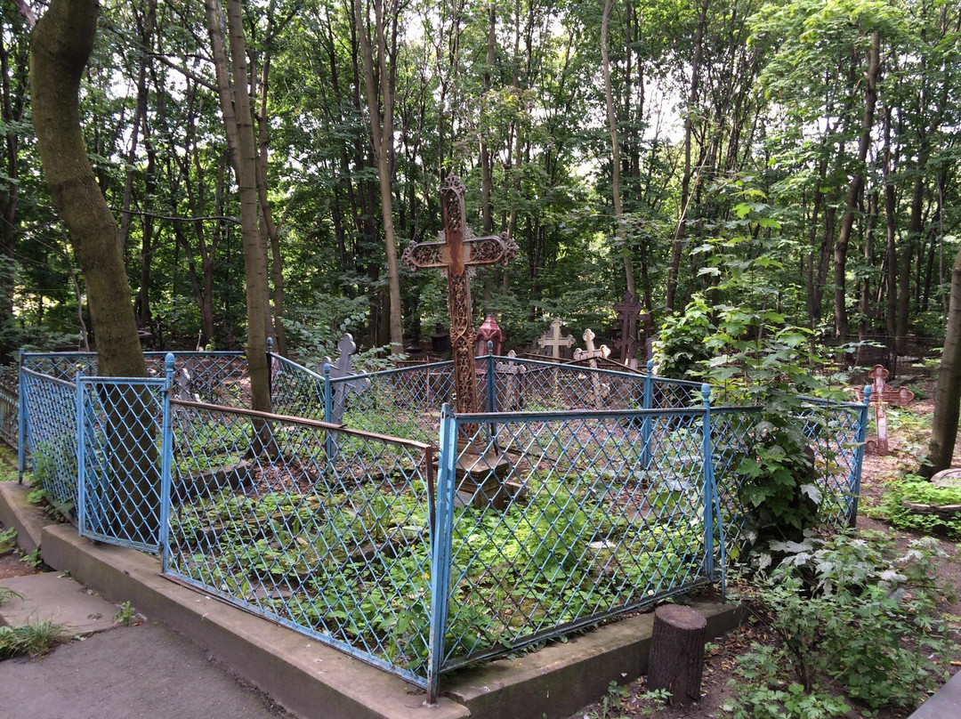 Holy Cross Cathedral景点图片