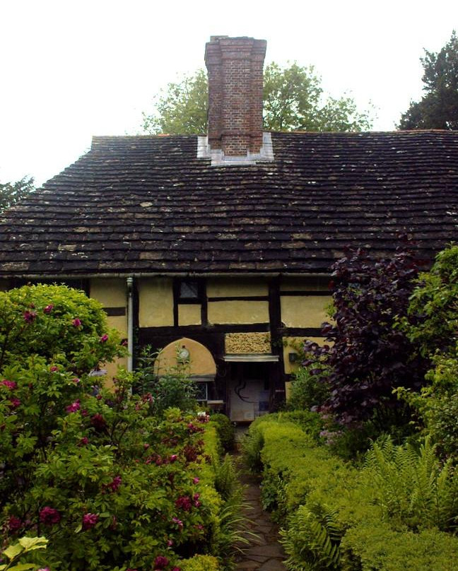 Priest House景点图片