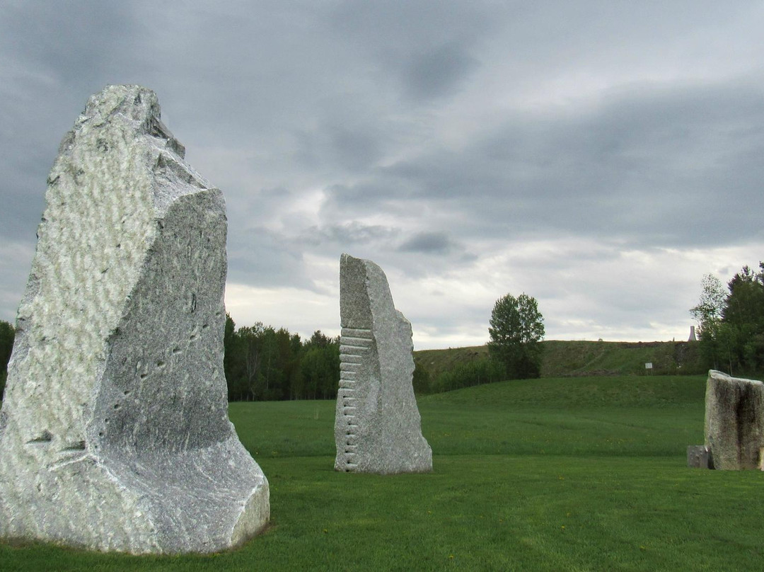 The Stanstead Stone Circle-Stanstead必去景点