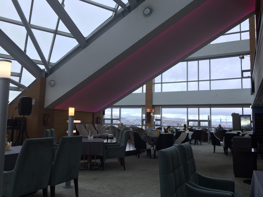 Sky Lounge