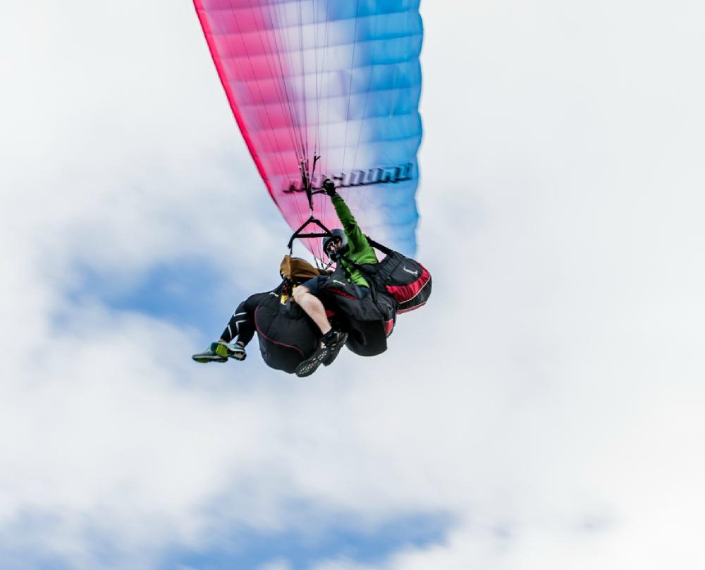 Tandem Paragliding Bergen景点图片