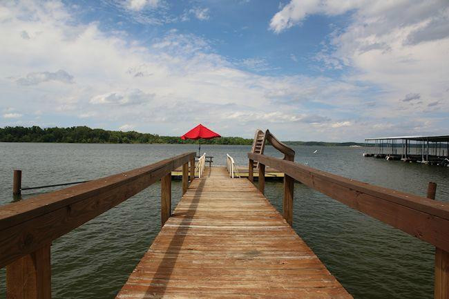 Cozy Cove Waterfront Resort主图