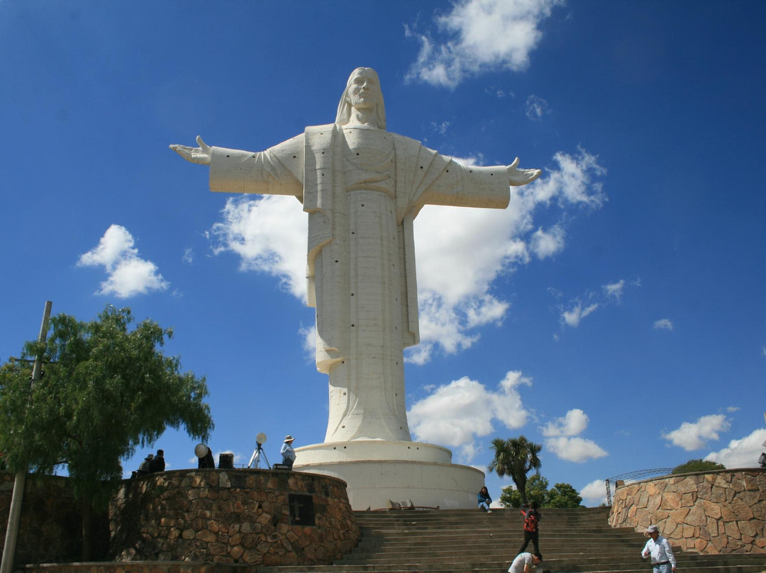 El Cristo de la Concordia-科恰班巴必去景点