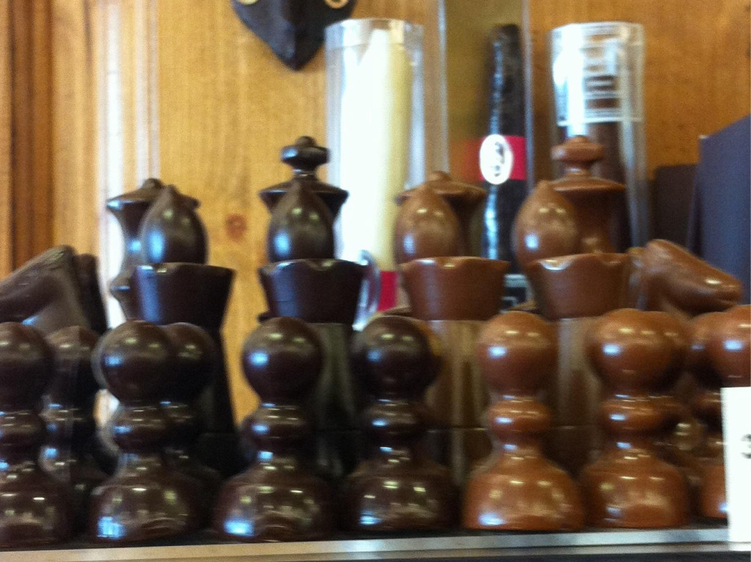Le Chocolat d'Emmanuel Briet-埃佩尔内必去景点