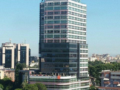 Coin-地拉那必去景点