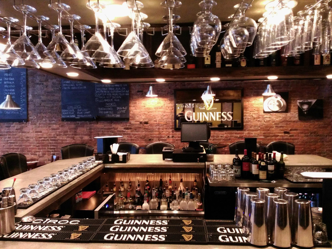 Oswego餐馆和美食-Bistro 197