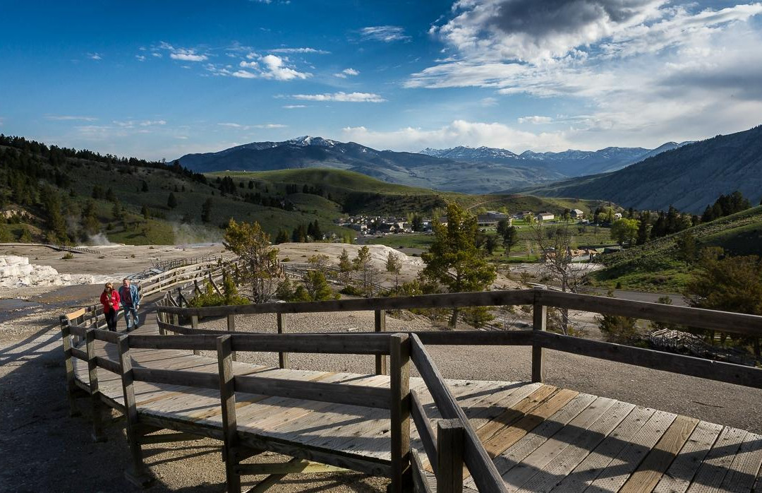 猛犸象温泉-黄石国家公园必去景点