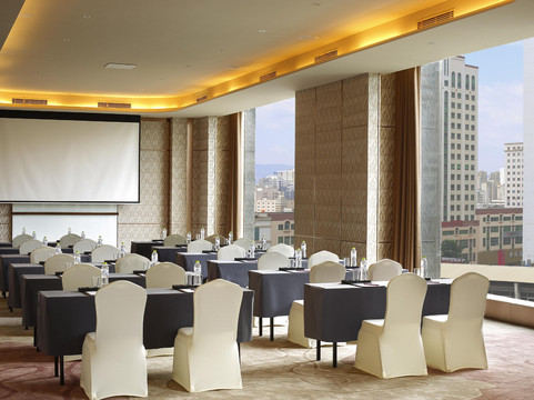 昆明中心皇冠假日酒店主图