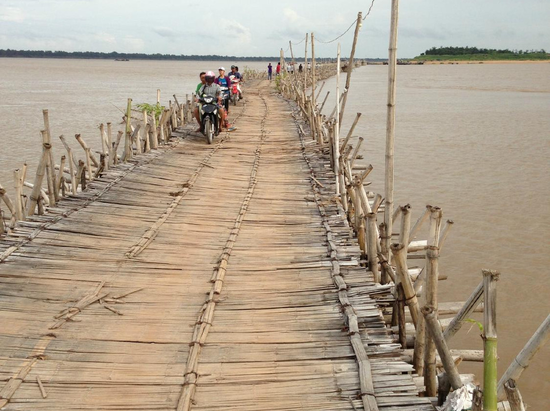 Ko Paen Bamboo Bridge景点图片