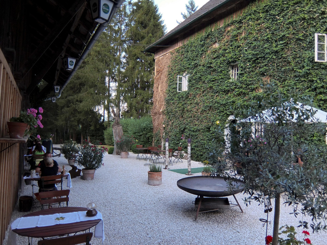 Weitensfeld im Gurktal餐馆和美食-Wirtshaus Kunsthandwerk