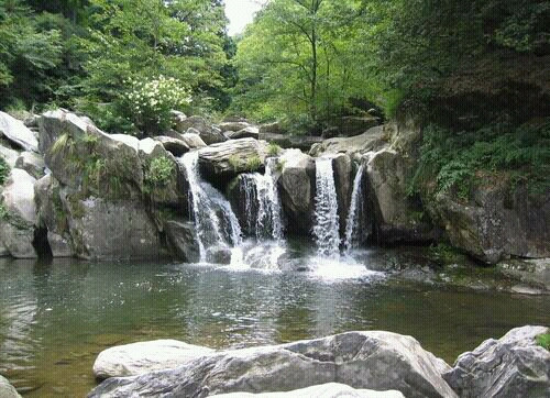 庐山黄龙潭景点图片
