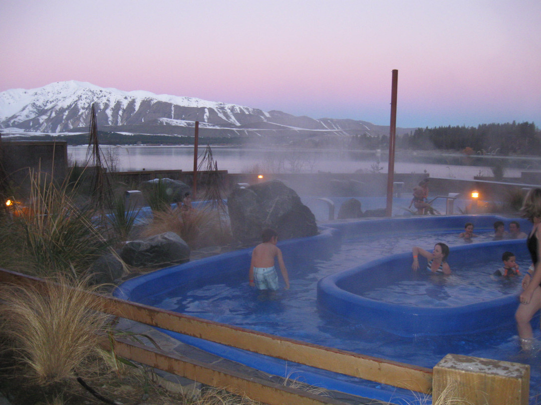蒂卡普温泉水疗馆-特卡波湖必去景点