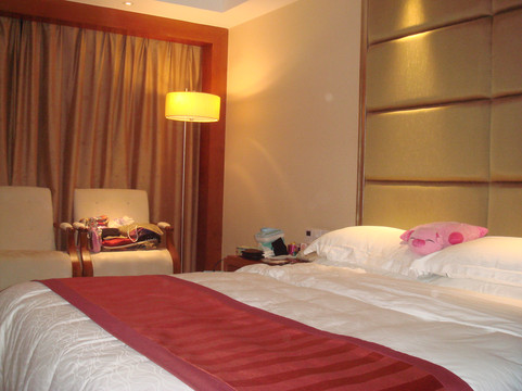 深圳中泰来大酒店主图