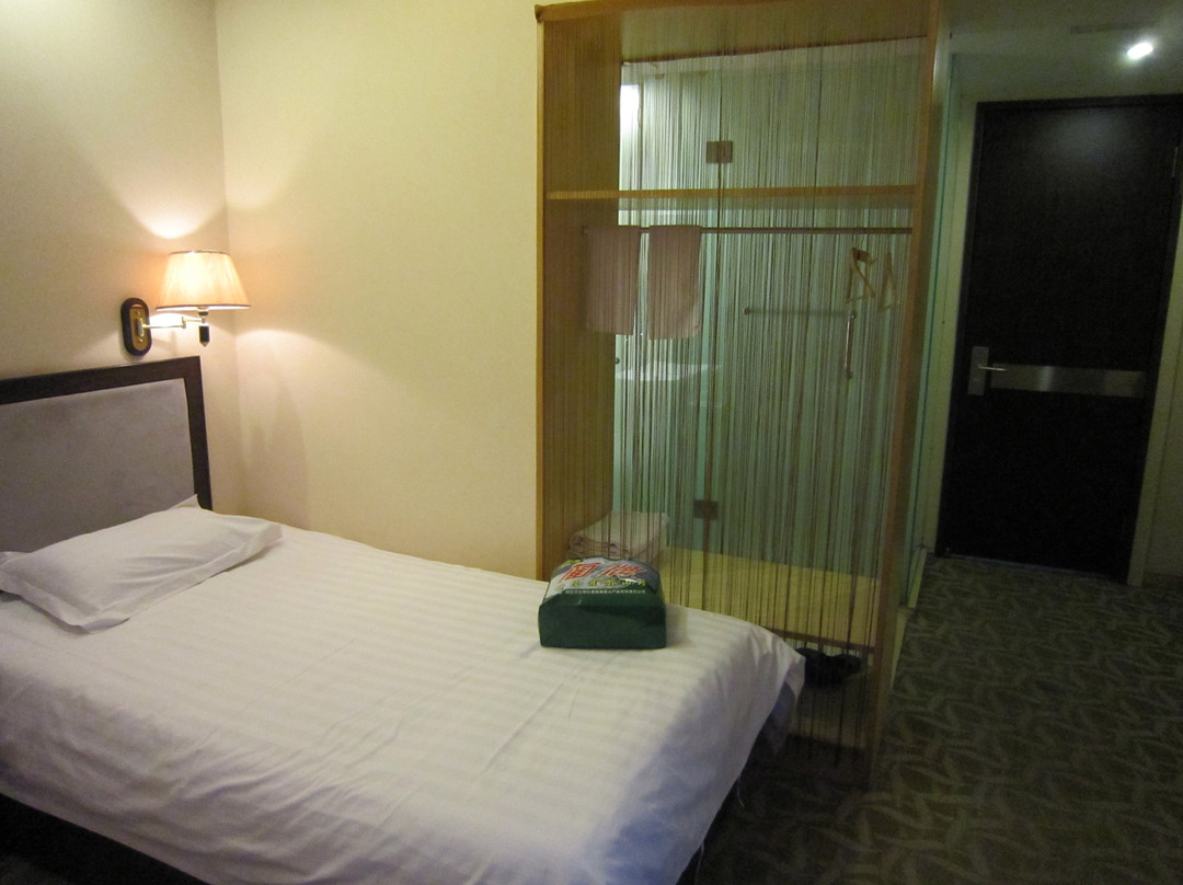 贝尔大酒店主图