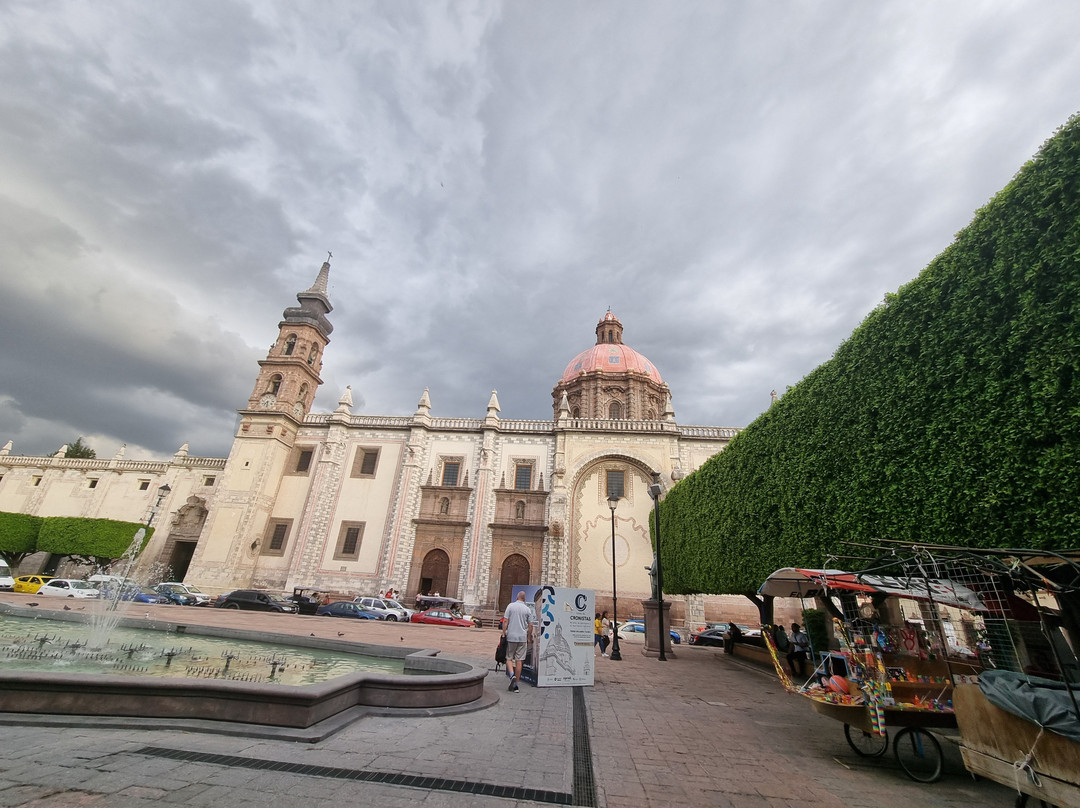 Templo De Santa Rosa De Viterbo景点图片