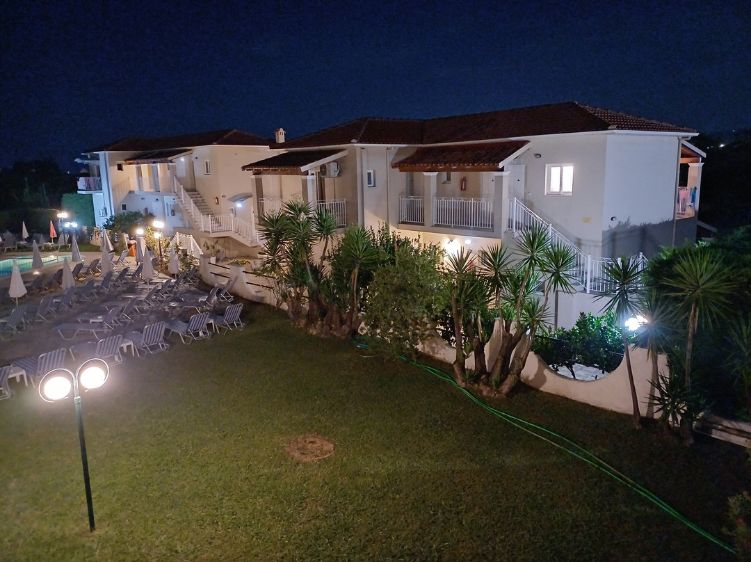 Roda Oasis Hotel & Apartments主图