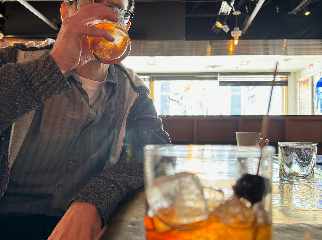 德雷克酒店主图