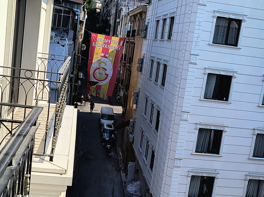 Aprilis Gold Hotel主图