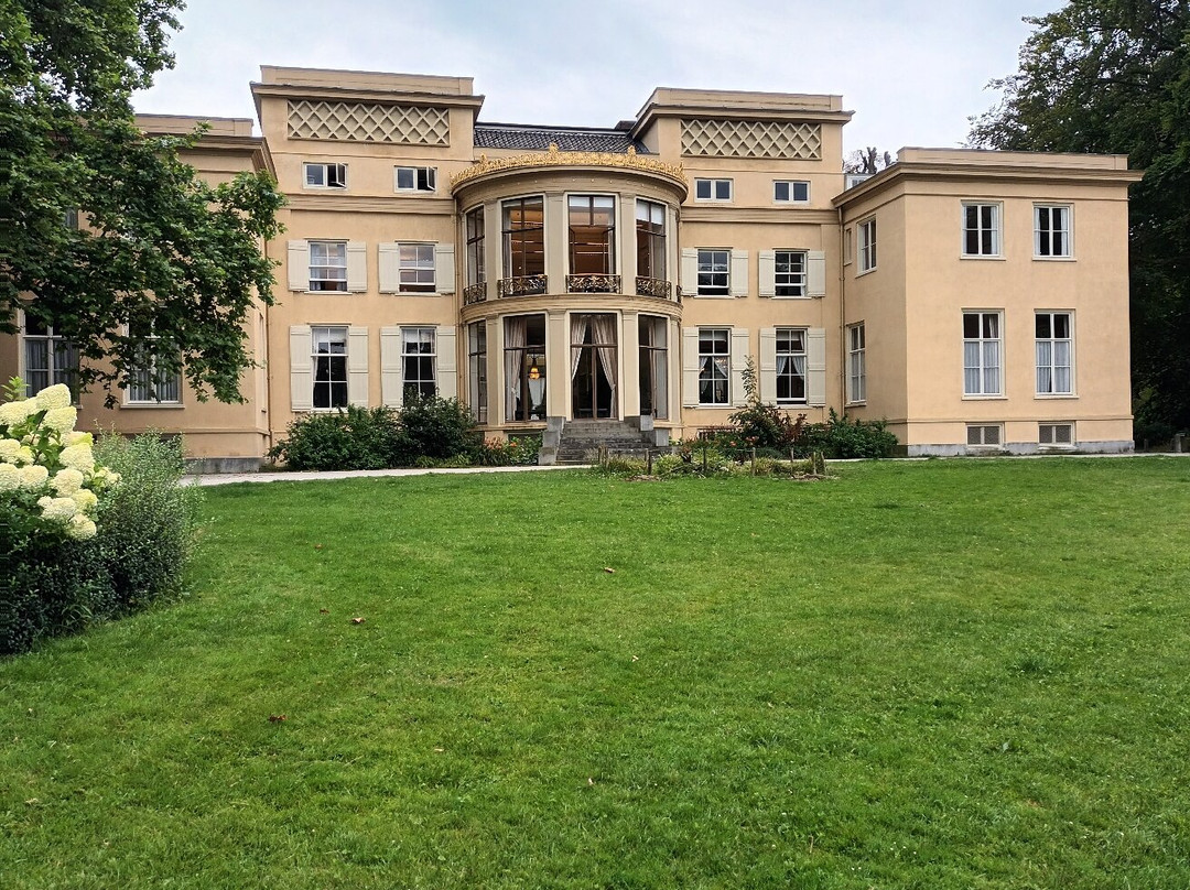 Raadhuis De Paauw in Wassenaar-Wassenaar必去景点