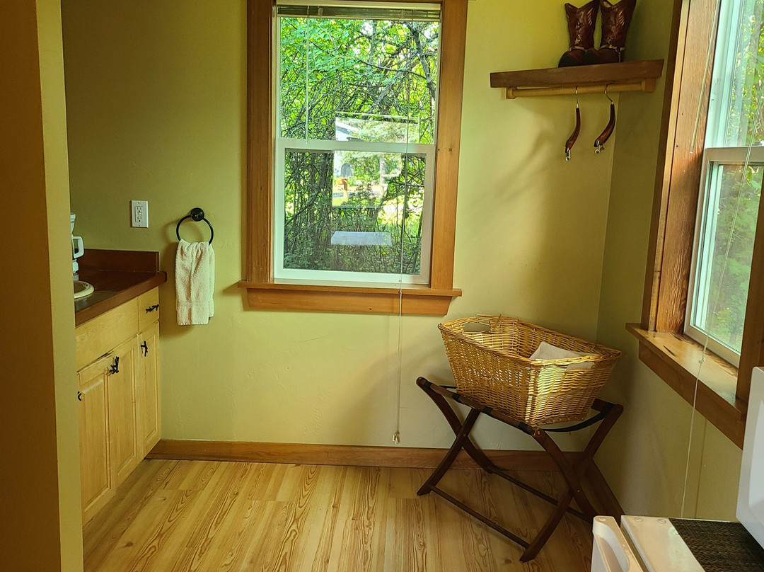 The Islander Inn主图