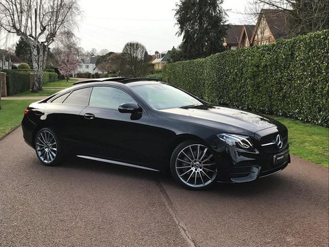 Pink Berry Cars-伦敦必去景点