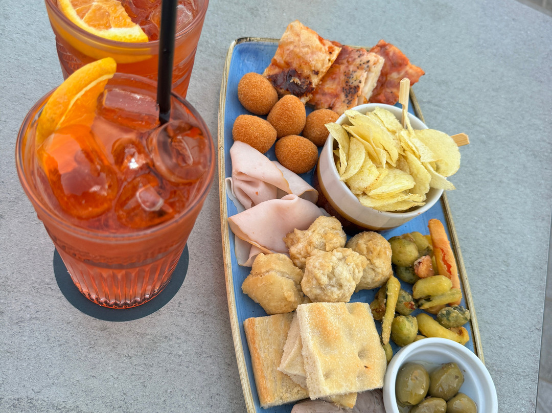 JO House drink e cucina tra amici