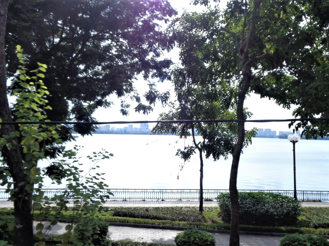 Đường Thanh Niên-Tay Ho必去景点