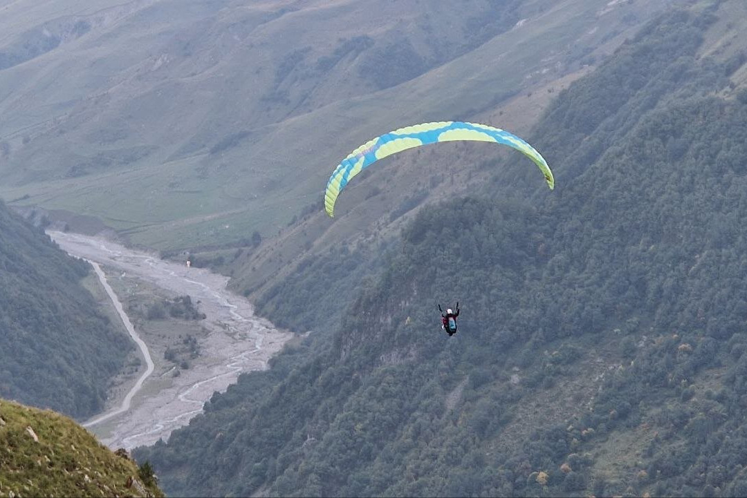 Paragliding.Georgia-古道里必去景点