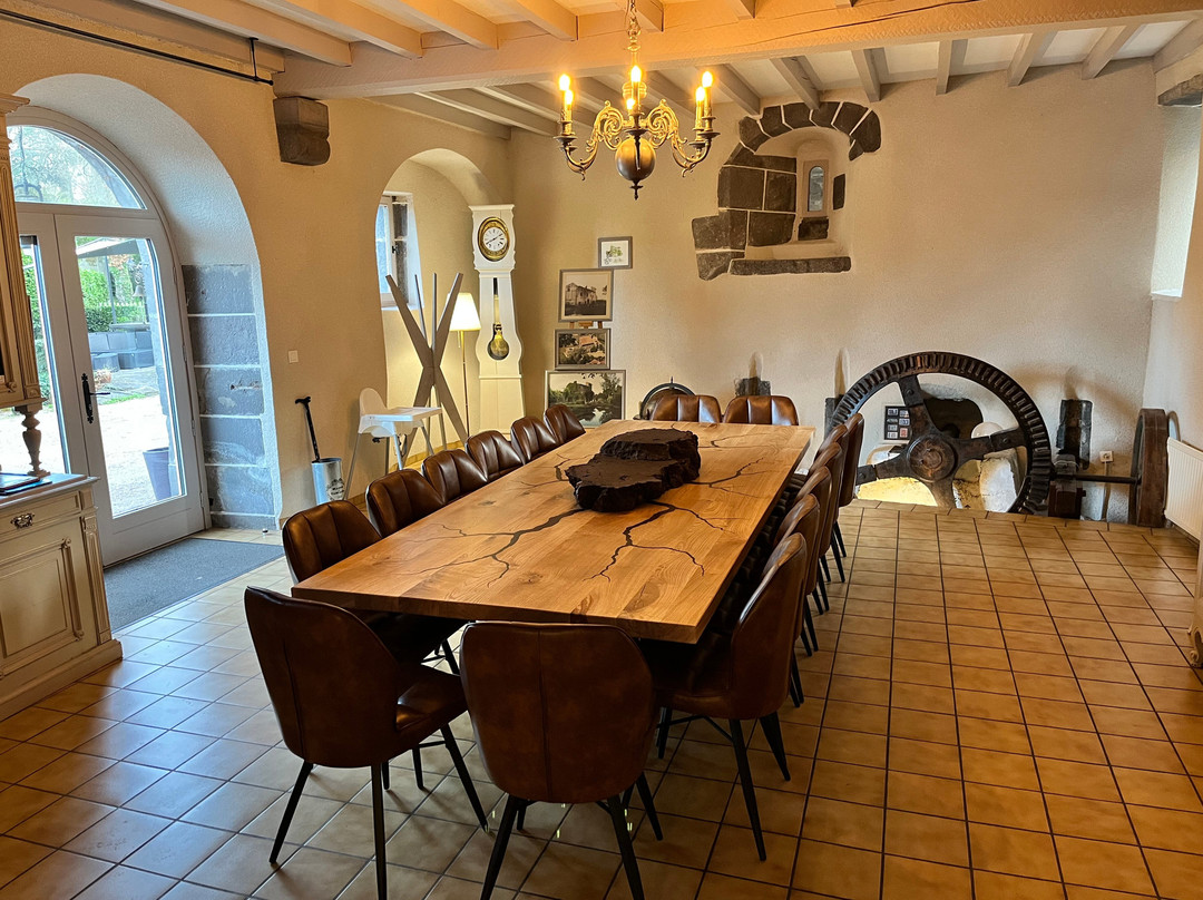 Le Moulin Des Poètes主图