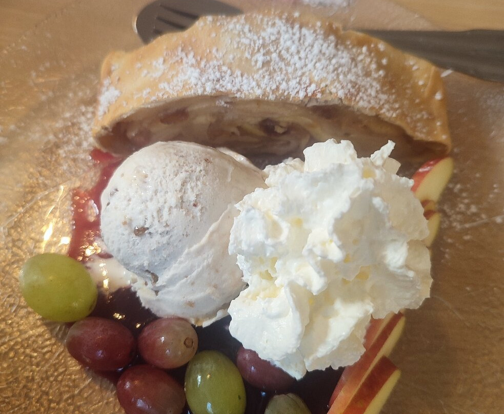 阿德勒餐厅酒店主图