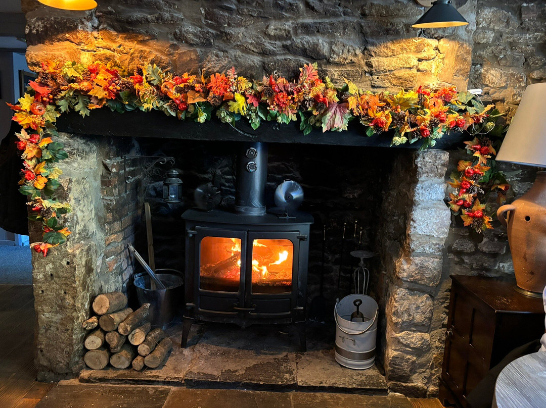 The George inn at Nunney主图
