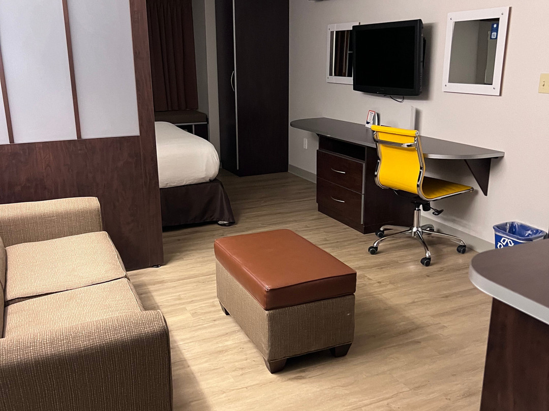 Microtel Inn & Suites by Wyndham Wheeling at Highlands主图