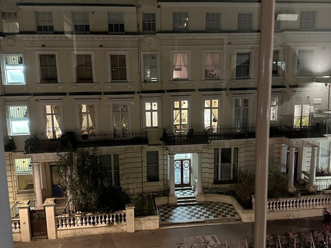 拉斯雷特旅馆主图