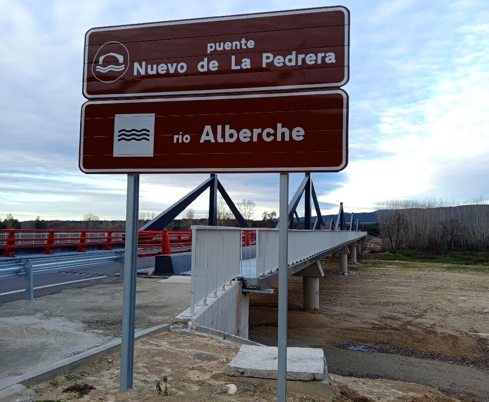 Nuevo Puente De La Pedrera-Aldea del Fresno必去景点