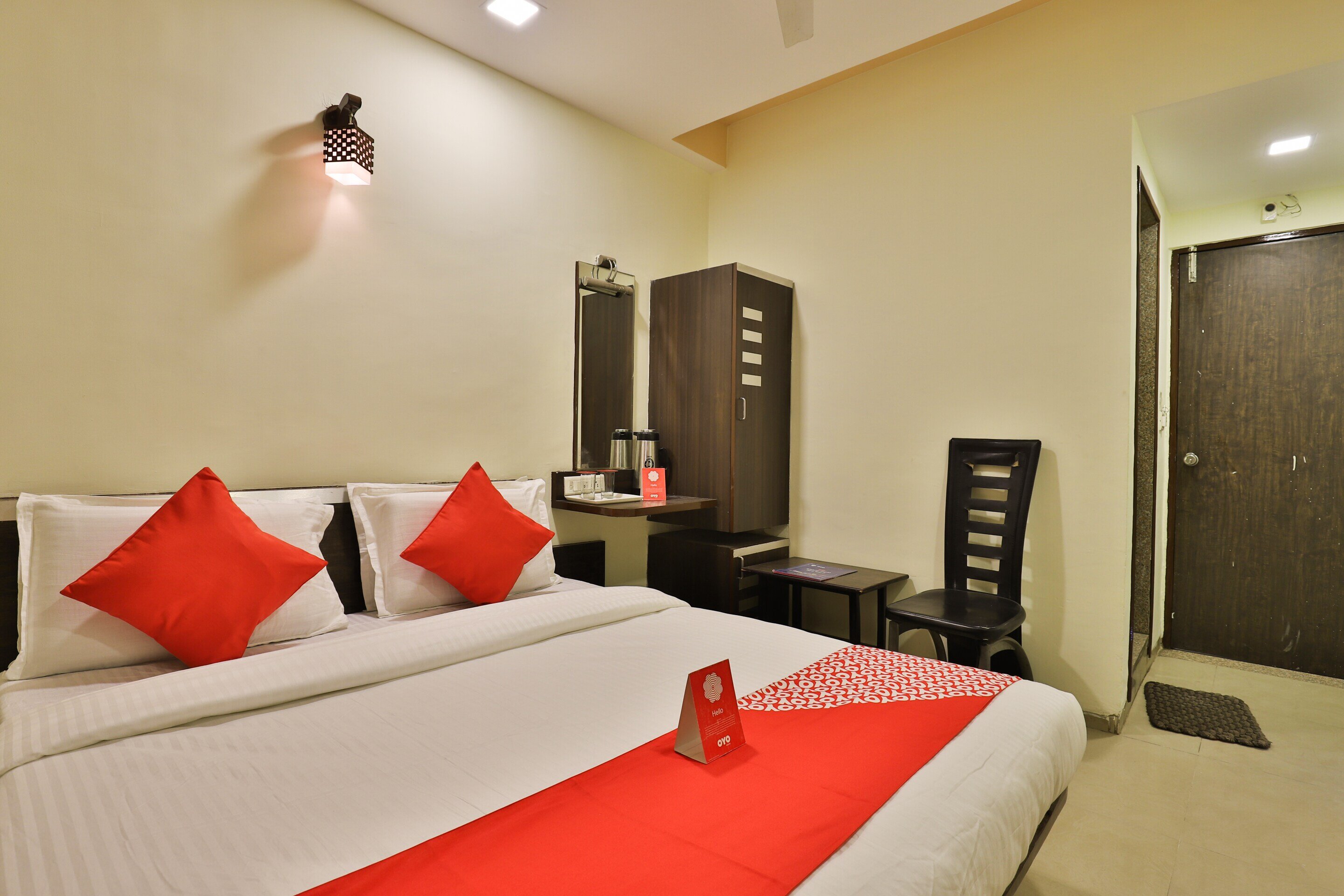 Collection O Naroda Ahmedabad Formerly Hotel Santro-客卧
