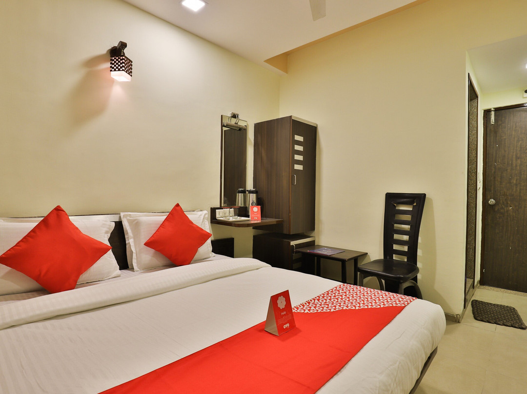 Collection O Naroda Ahmedabad Formerly Hotel Santro主图