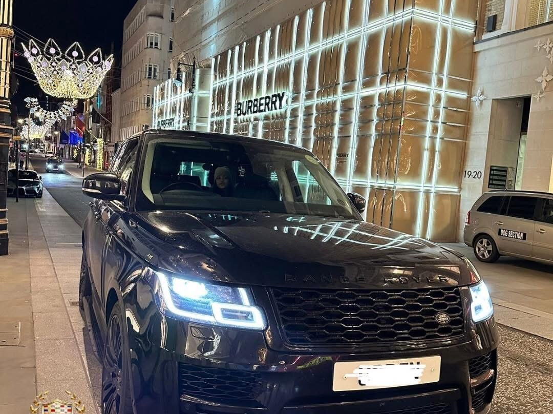 Patrick Egwu Transportation - Luton-卢顿必去景点