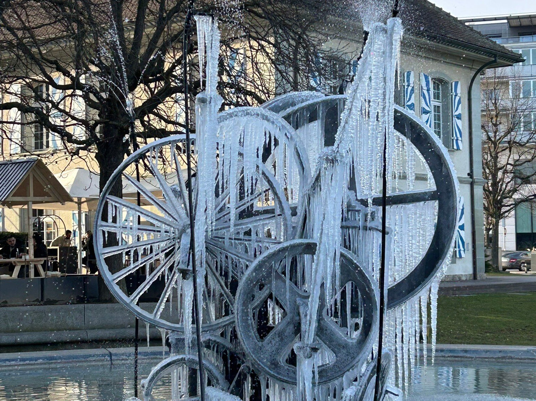 Fontaine Jo Siffert de Jean Tinguely-弗里堡必去景点