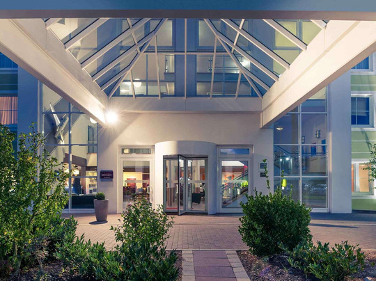 杜塞尔多夫廷根美居酒店主图