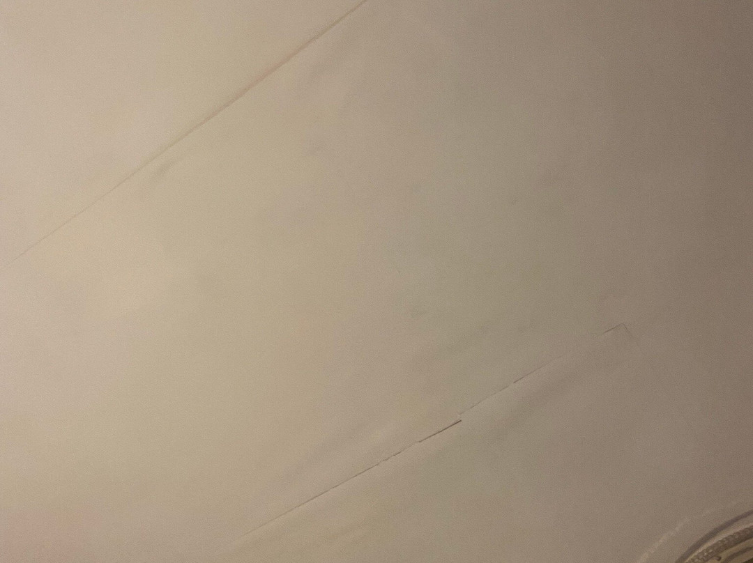 力推怀特住宿酒店主图