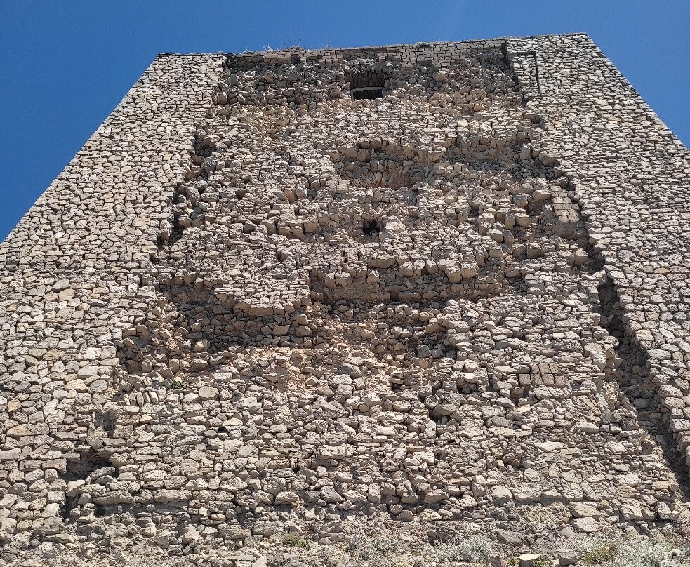 Punta Campanella-马萨卢布伦塞必去景点