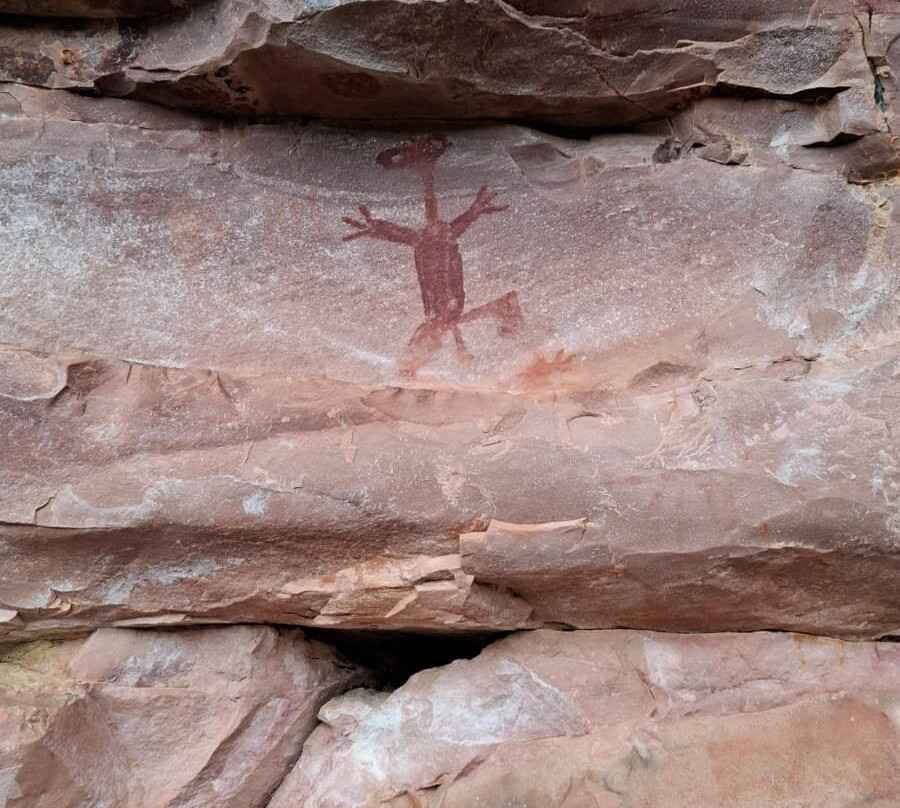 Serra das Paridas complexo arqueologico-雷恩克斯必去景点