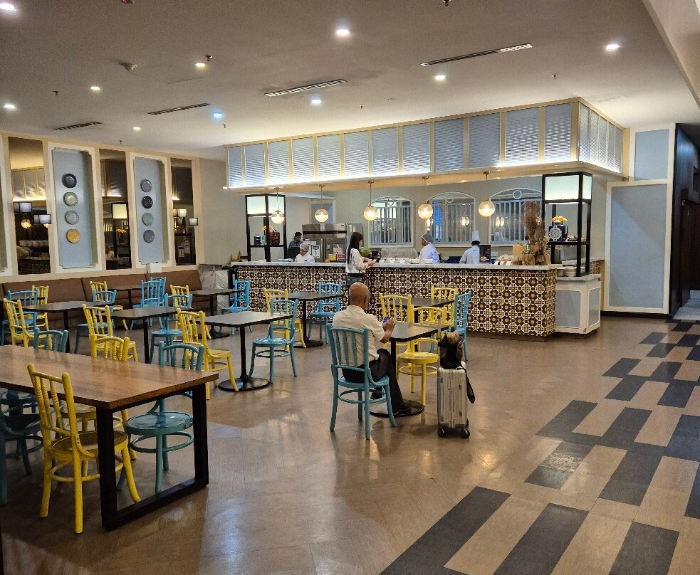 Golden Lounge-雪邦必去景点