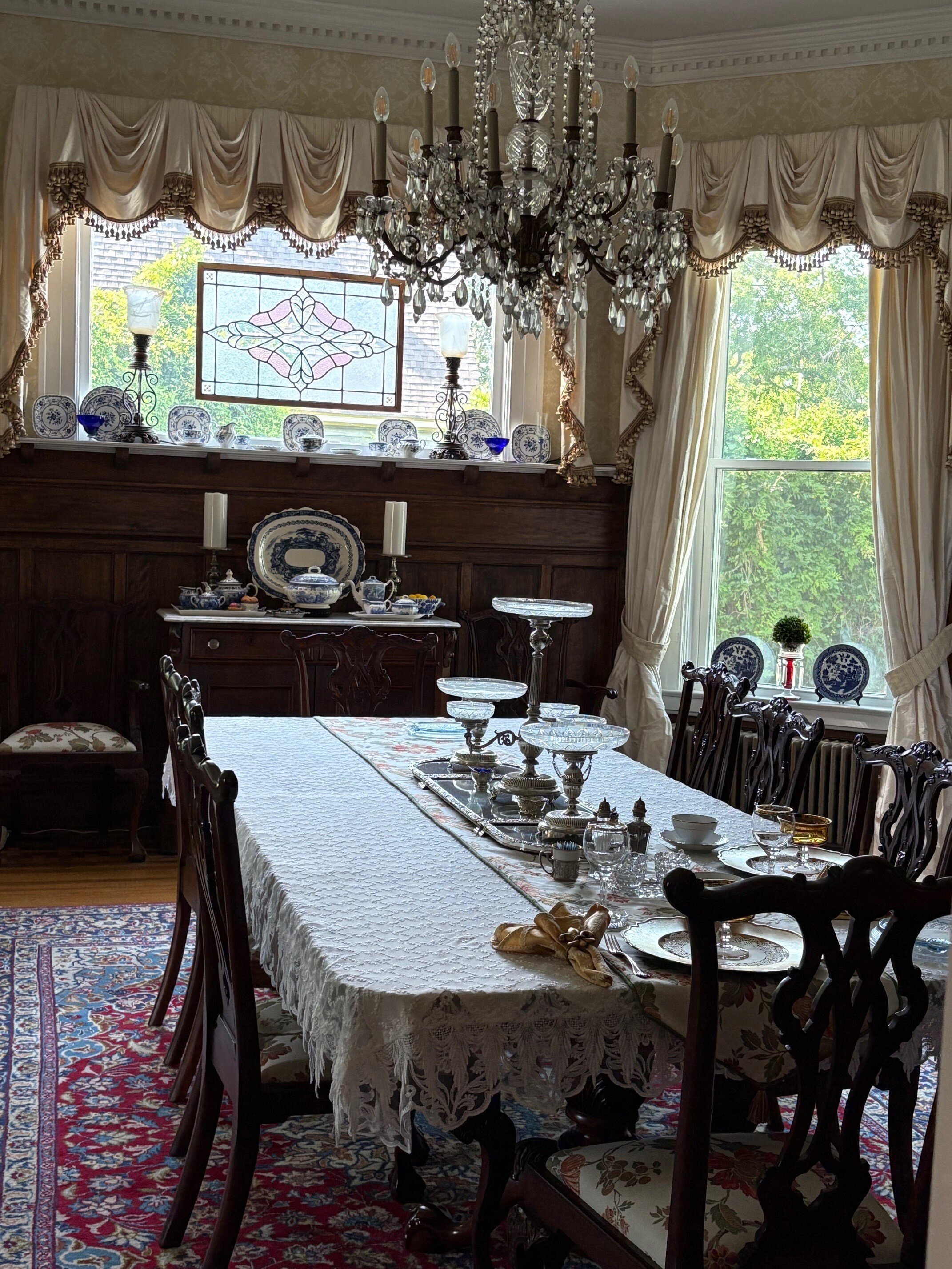 Wisteria Hall-官方
