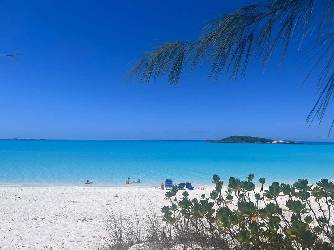 Tropic of Cancer Beach-Moore Hill必去景点