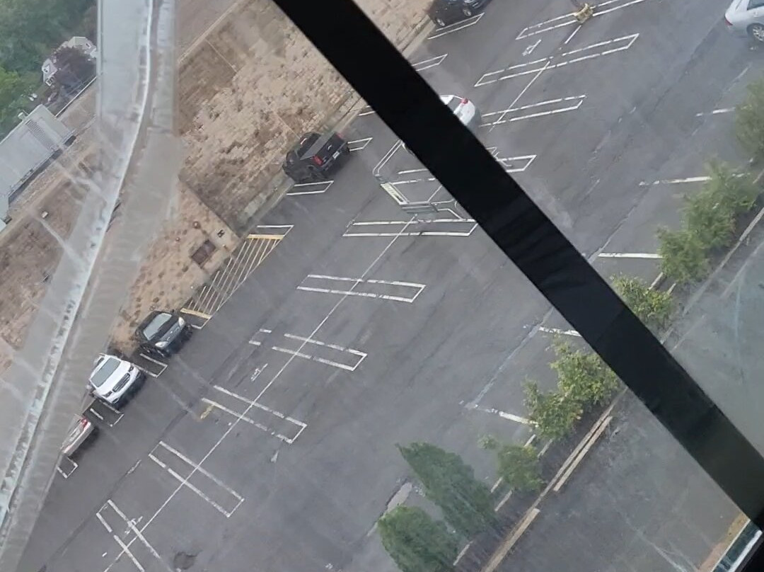 马龙套房酒店主图