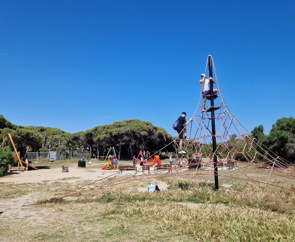 Platja de Gava-加瓦必去景点