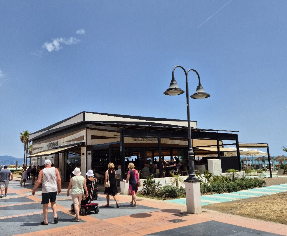 Plaza Del Remo-托雷莫里诺斯必去景点