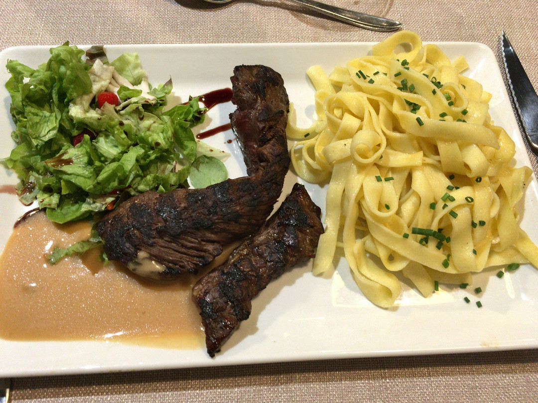 Logis Hôtel Restaurant La Haute Forêt主图