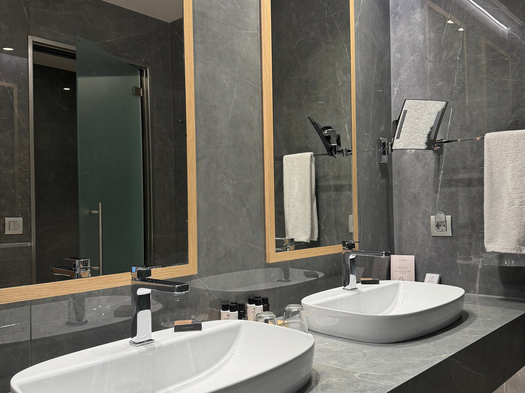 Ammoa Luxury Hotel & Spa Resort主图